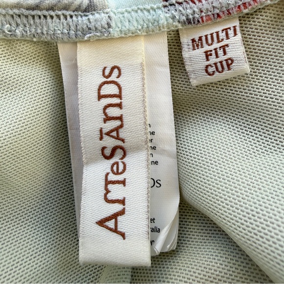 Artesands One Piece Swimsuit White Burgundy Floral Women’s Size 20 - Picture 2 of 5